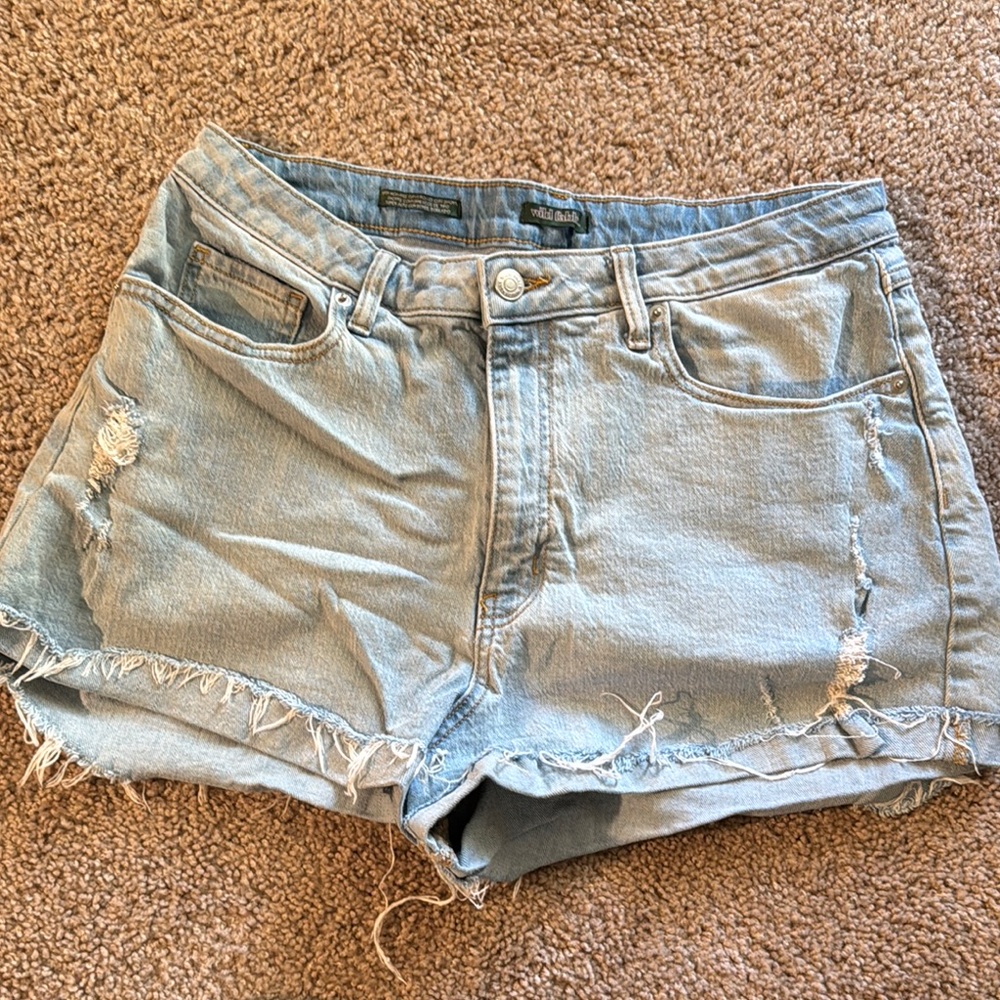 💜 3 for $10 Wild Fable Blue Distressed Jean Shorts